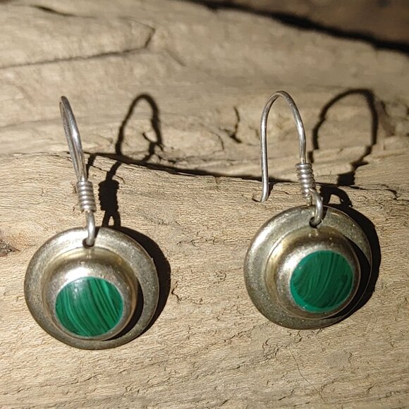 Vintage Sterling Silver Drop Earrings Malachite Artisan Crafted Stamped 925 - Picture 1 of 6